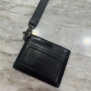Andar Black Leather Wristlet